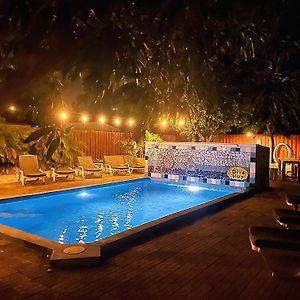 The Dive Hut - Boutique Apartments