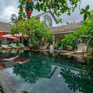 Hak Huot Residence